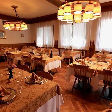 Hotel Pinzolo-Dolomiti-2